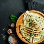 lavash-se-syrem-a-bylinkami-na-panvi-recept-na-rychlou.webp.webp